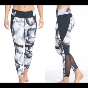 CALIA Floral Mesh 7/8 Leggings Black White. Large